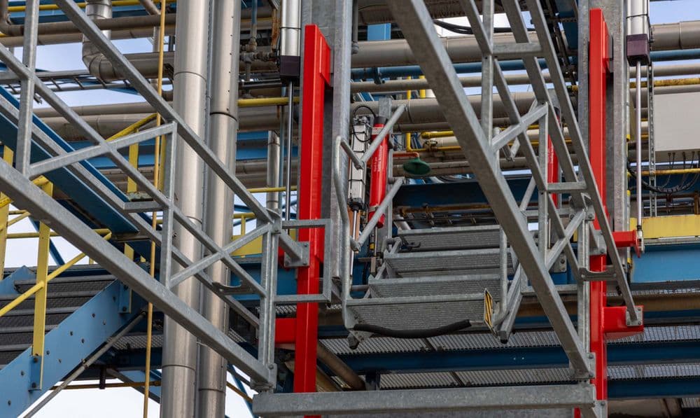 Protection contre les chutes et escaliers abattant